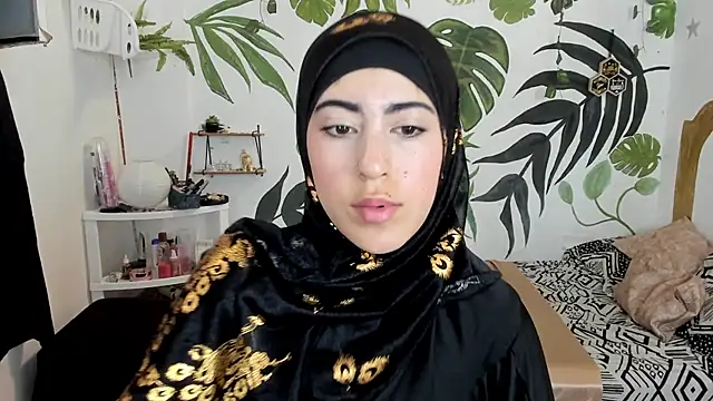 Snapshot of chaymae_nah_ chatting on 12.03.25 chaymae nah online show from 12.03.25