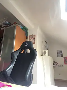 Snapshot of rafamarianoofc chatting on 03.22.25 rafamarianoofc online show from 03.22.25