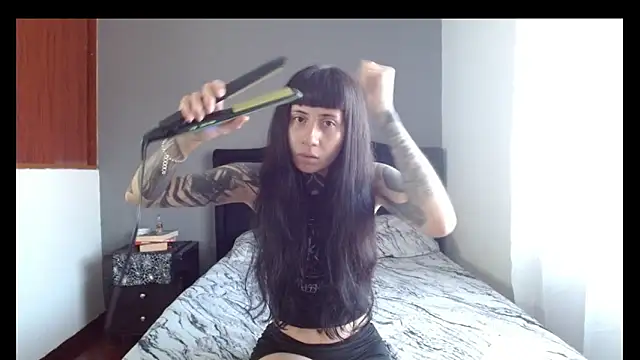 Emilia 1995 online show from 02.05.26