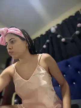 Snapshot of little_isabela1 chatting on 12.02.24 little isabela1 online show from 12.02.24