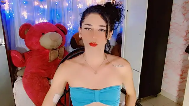 Snapshot of AngelicaDark chatting on 11.14.25 AngelicaDark online show from 11.14.25