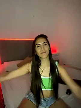 Snapshot of alessandra-a chatting on 12.01.24 alessandra-a online show from 12.01.24