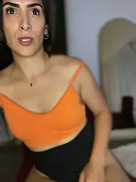 Snapshot of alessandra-a chatting on 01.11.25 alessandra-a online show from 01.11.25