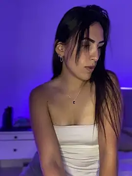 Snapshot of alessandra-a chatting on 01.19.25 alessandra-a online show from 01.19.25