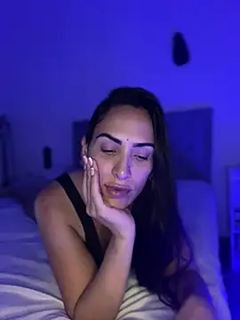 Snapshot of alessandra-a chatting on 03.08.25 alessandra-a online show from 03.08.25