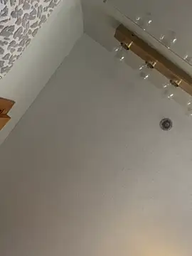 Lilsmokeshow017 online show from 02.20.25