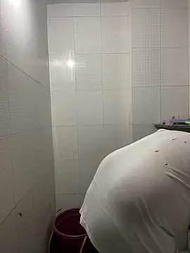 Snapshot of dick69lil chatting on 04.11.26 dick69lil online show from 04.11.26