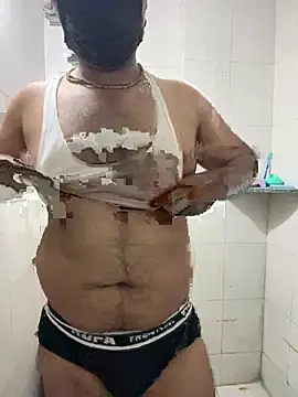 Snapshot of dick69lil chatting on 04.15.26 dick69lil online show from 04.15.26