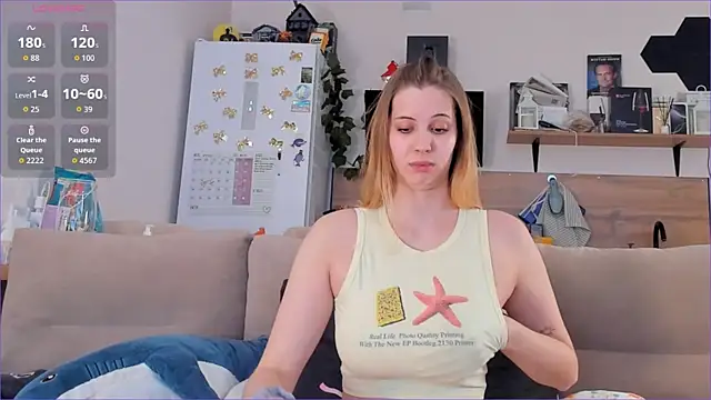 Girl alone home online show from 04.25.26