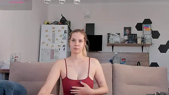 Girl alone home online show from 06.15.26