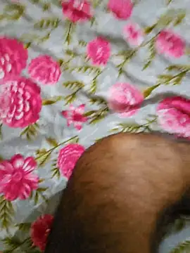 Snapshot of villagb12 chatting on 10.27.25 villagb12 online show from 10.27.25