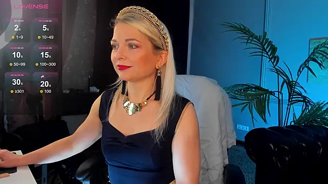 Gloria Lovely online show from 02.27.25