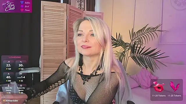 Gloria Lovely online show from 03.13.25