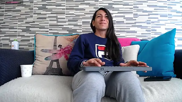 VioletaGomezCo online show from 06.10.26