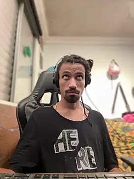 hotcamboy420 online show from 01.30.25