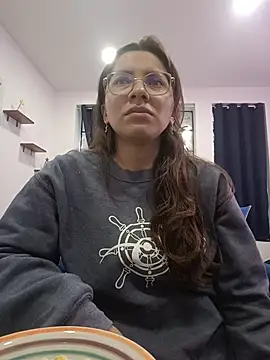 karlamorris  online show from 10.22.25