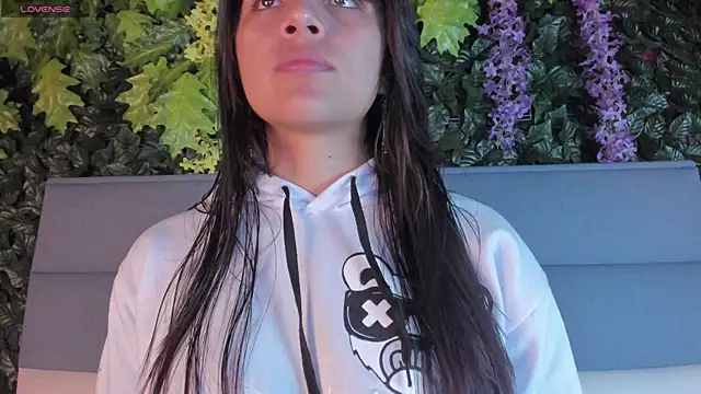 Sophy SmileSweet online show from 01.08.25