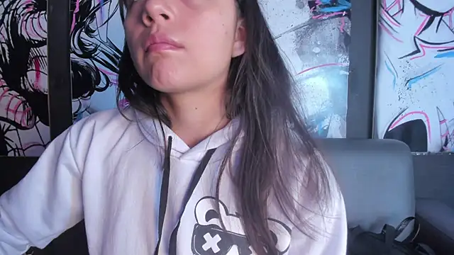 Sophy SmileSweet online show from 03.05.25