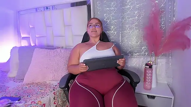 LeahxBarker online show from 06.22.26