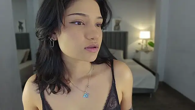 Snapshot of renee_shelby_ chatting on 09.13.25 renee shelby online show from 09.13.25