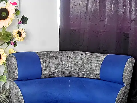 Loraine Ortiz online show from 11.18.25