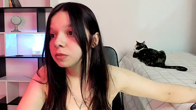 crystal lilith online show from 02.08.25