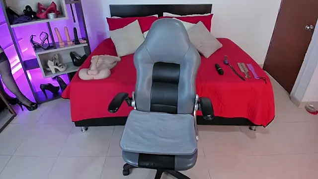 Snapshot of Veronica_Jacobss chatting on 10.20.25 Veronica Jacobss online show from 10.20.25