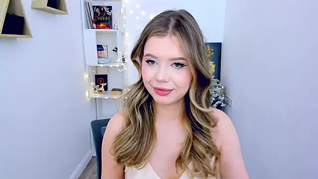 FollowLovee online show from 01.14.25