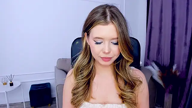 FollowLovee online show from 01.18.25