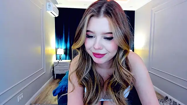 FollowLovee online show from 02.22.25