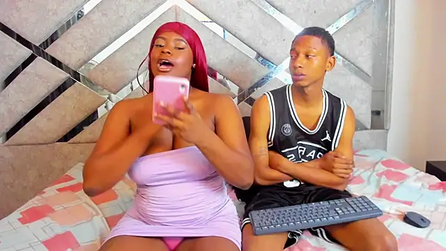 EvaxEmma online show from 02.08.25