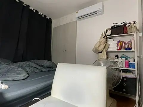 Snapshot of iamMalixxx chatting on 12.29.24 iamMalixxx online show from 12.29.24