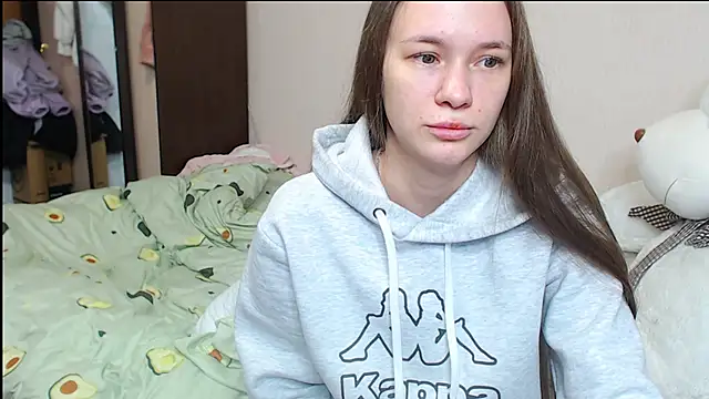 leila bambi  online show from 01.21.25