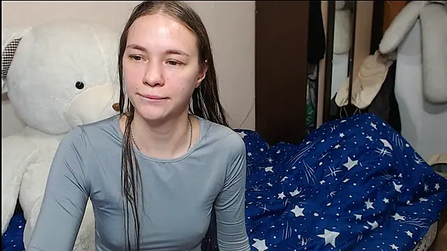 leila bambi  online show from 01.29.25