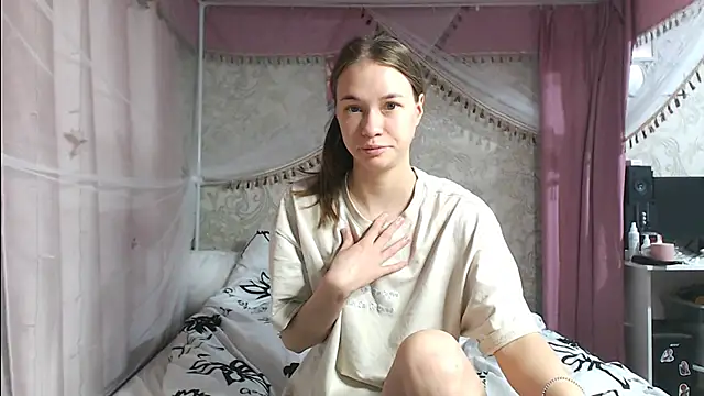 leila bambi  online show from 11.21.25