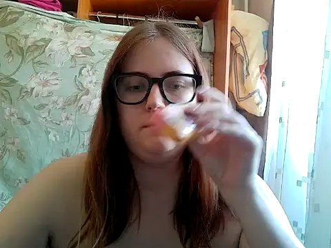 Snapshot of DesireMelissa chatting on 06.04.26 DesireMelissa online show from 06.04.26
