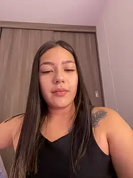 Snapshot of Latina_vanessa chatting on 01.25.25 Latina vanessa online show from 01.25.25
