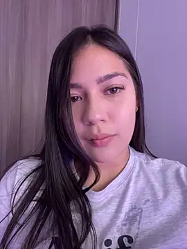 Snapshot of Latina_vanessa chatting on 02.04.25 Latina vanessa online show from 02.04.25