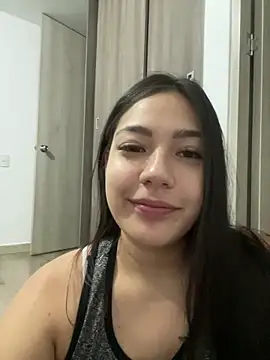 Snapshot of Latina_vanessa chatting on 09.18.25 Latina vanessa online show from 09.18.25
