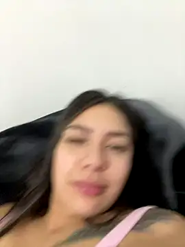 Snapshot of Latina_vanessa chatting on 09.29.25 Latina vanessa online show from 09.29.25