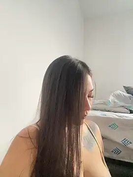 Snapshot of Latina_vanessa chatting on 10.08.25 Latina vanessa online show from 10.08.25