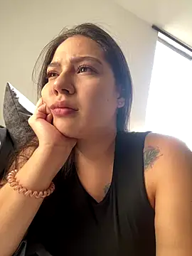 Latina vanessa online show from 11.05.25