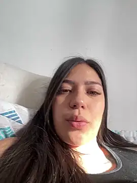 Latina vanessa online show from 11.29.25