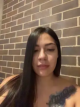 Latina vanessa online show from 05.04.26