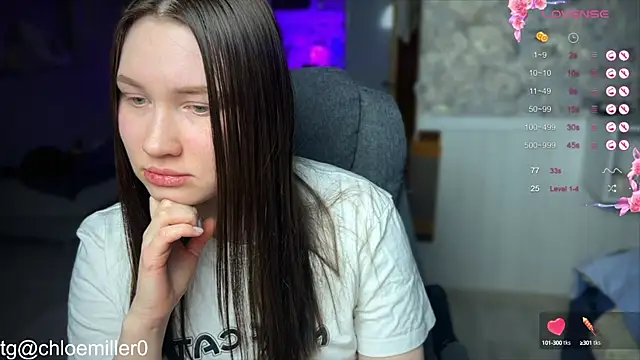 ChloeMillerMeow online show from 02.10.25