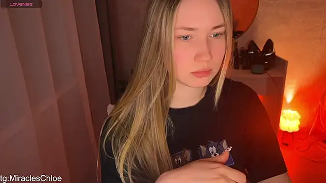 Snapshot of ChloeMillerMeow chatting on 04.15.26 ChloeMillerMeow online show from 04.15.26