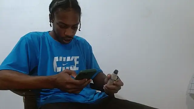 Snapshot of Larry-n-clouds chatting on 02.16.26 Larry-n-clouds online show from 02.16.26