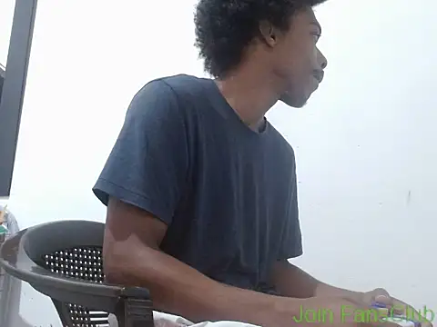 Snapshot of Larry-n-clouds chatting on 03.14.26 Larry-n-clouds online show from 03.14.26