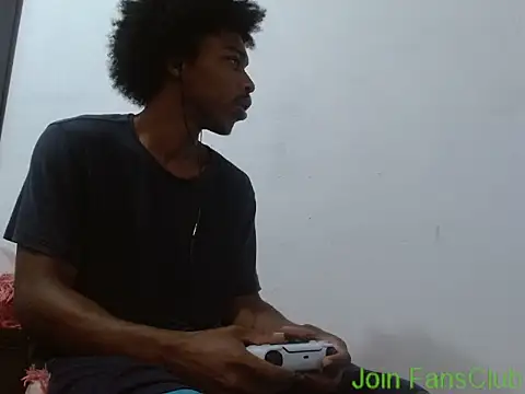 Snapshot of Larry-n-clouds chatting on 03.18.26 Larry-n-clouds online show from 03.18.26