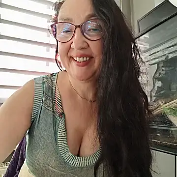 Snapshot of CamilleDesire chatting on 06.28.26 CamilleDesire online show from 06.28.26